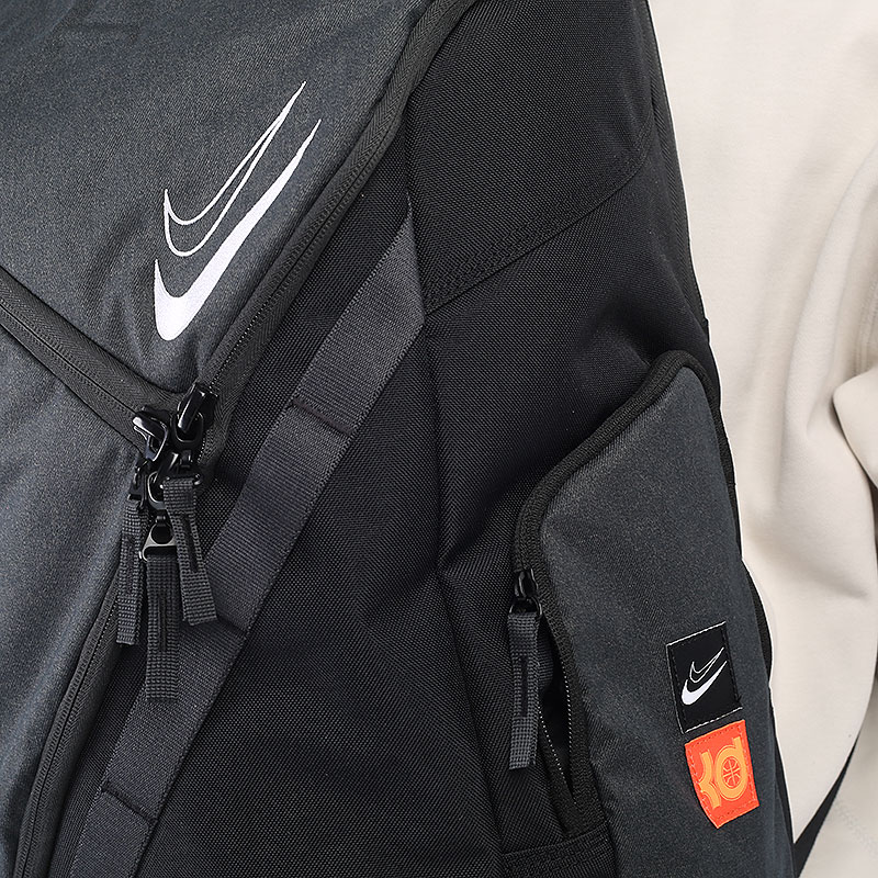  черный рюкзак Nike  KD Backpack 31L CU8958-010 - цена, описание, фото 2